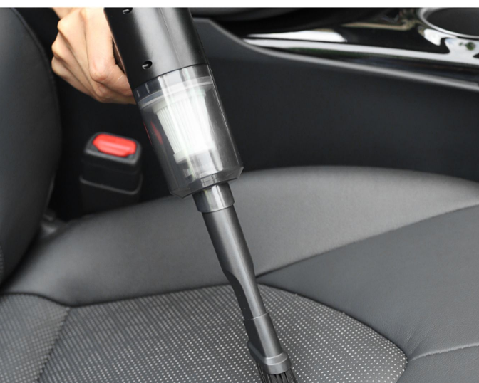 Buse fine S. Autolab nettoyant l'interstice d'un siège de voiture